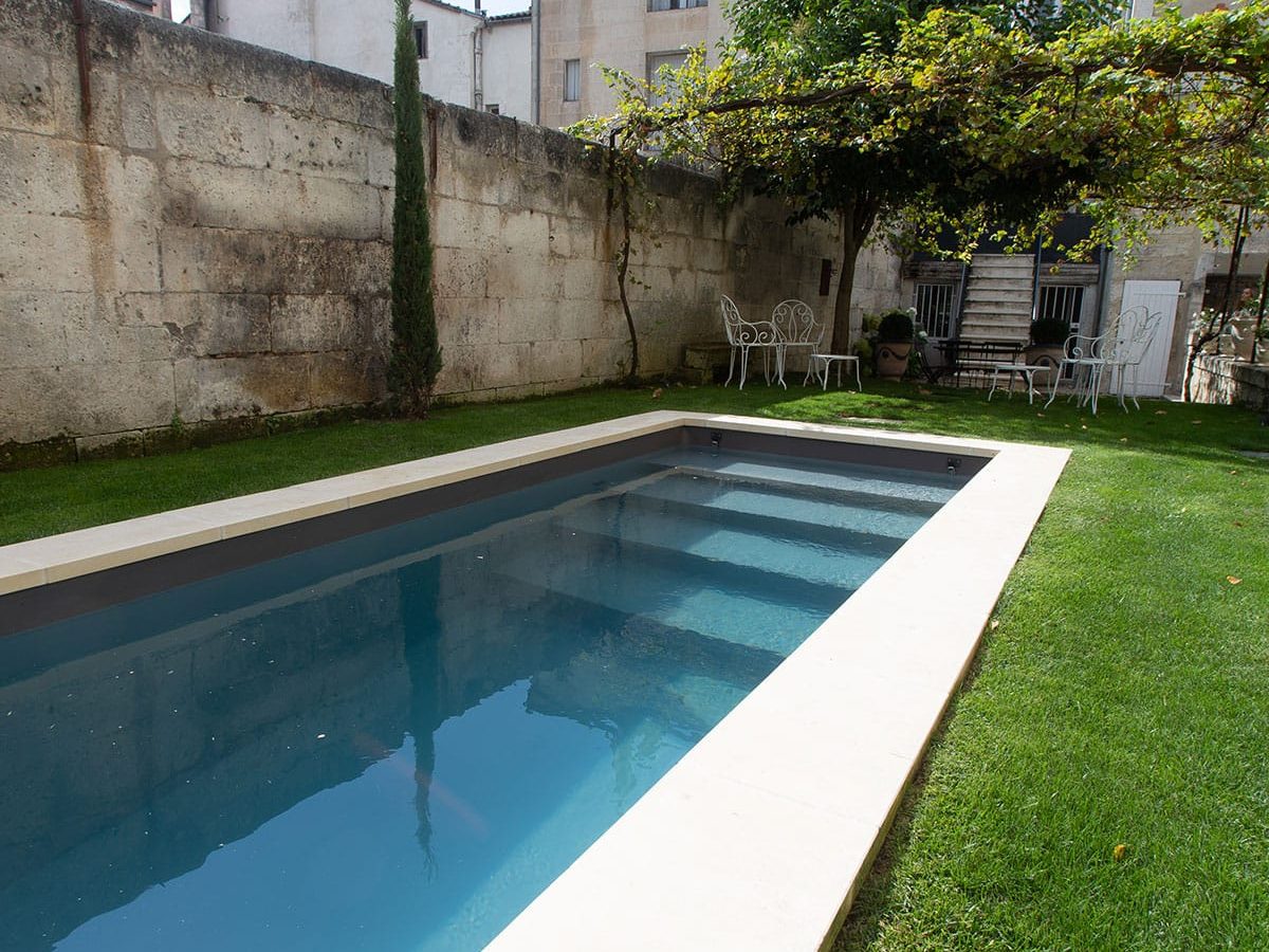 Couloir de nage de ville esprit bassin