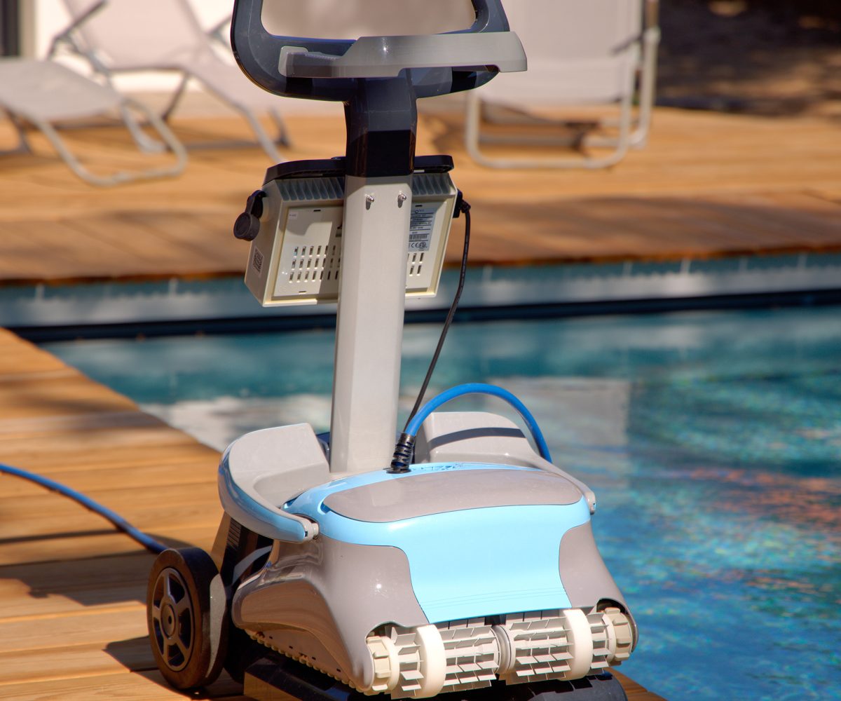 Robot pour nettoyage de piscine